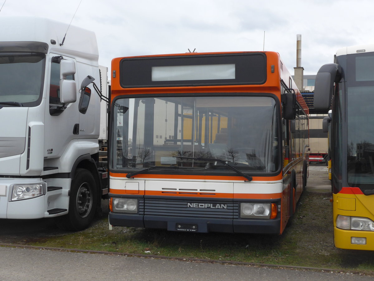 (201'954) - AOT Amriswil - Nr. 4 - Neoplan am 4. Mrz 2019 in Frauenfeld, Langdorfstrasse