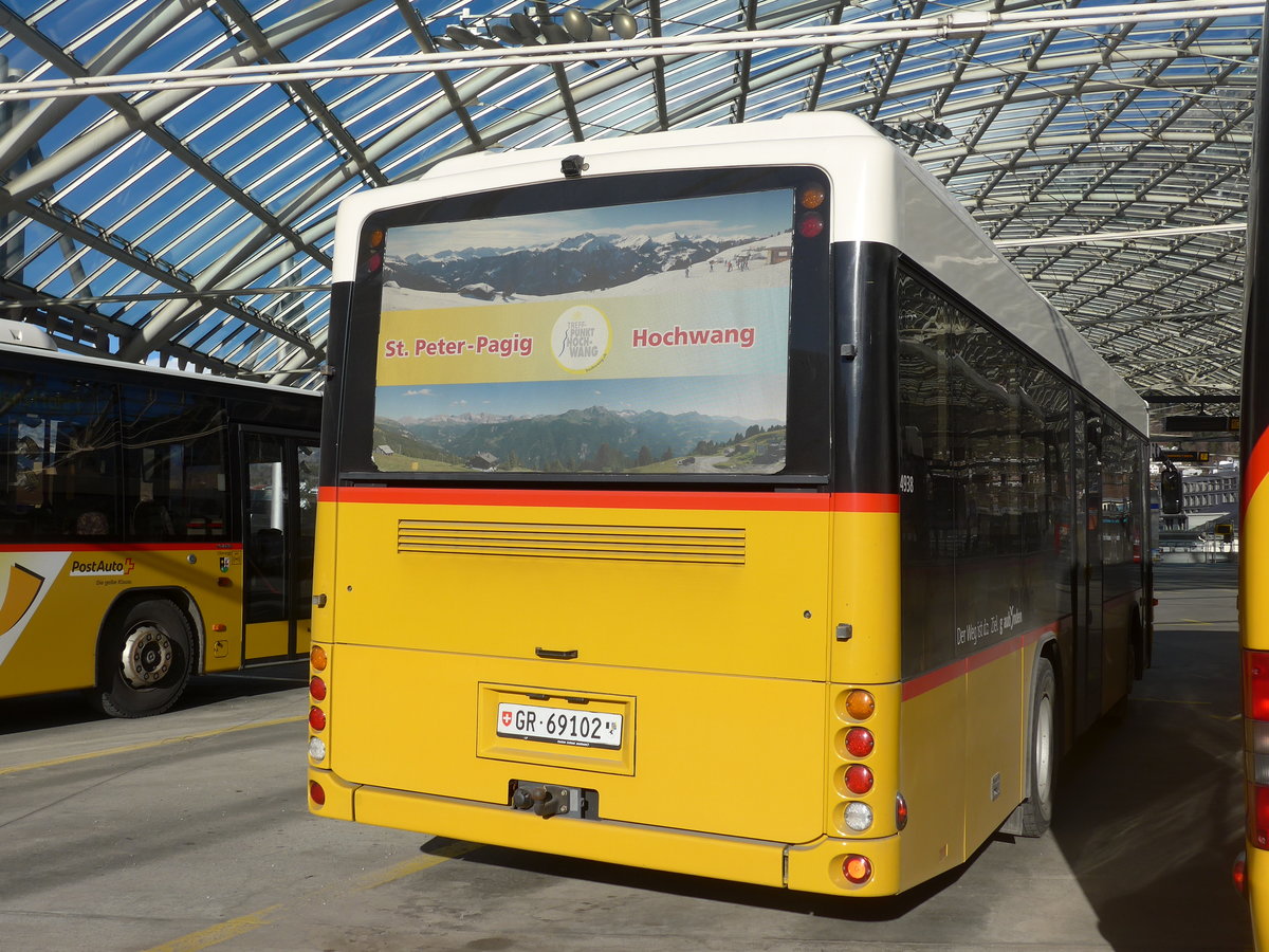 (202'132) - PostAuto Graubnden - GR 69'102 - Scania/Hess am 10. Mrz 2019 in Chur, Postautostation