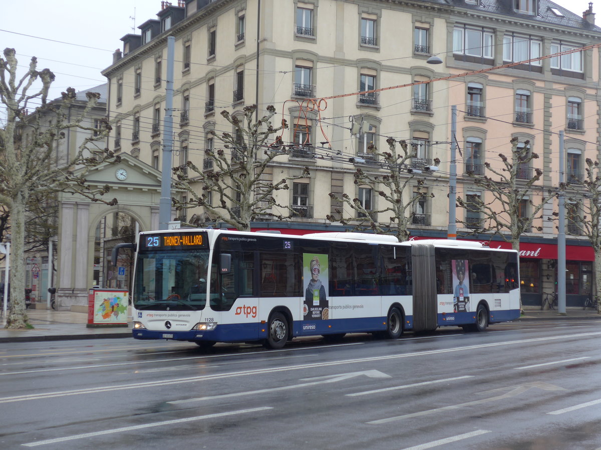 (202'252) - TPG Genve - Nr. 1128/GE 960'878 - Mercedes am 11. Mrz 2019 in Genve, Place des Vingt-Deux-Cantons