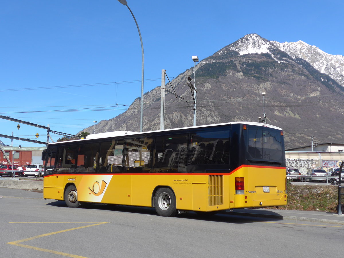 (202'395) - Buchard, Leytron - VS 291'905 - Volvo am 16. Mrz 2019 beim Bahnhof Martigny