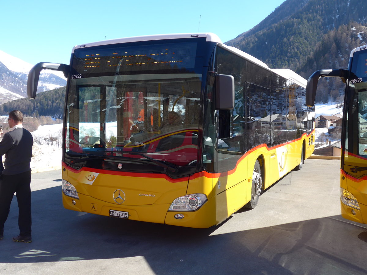 (202'615) - PostAuto Graubnden - GR 177'315 - Mercedes am 20. Mrz 2019 beim Bahnhof Susch