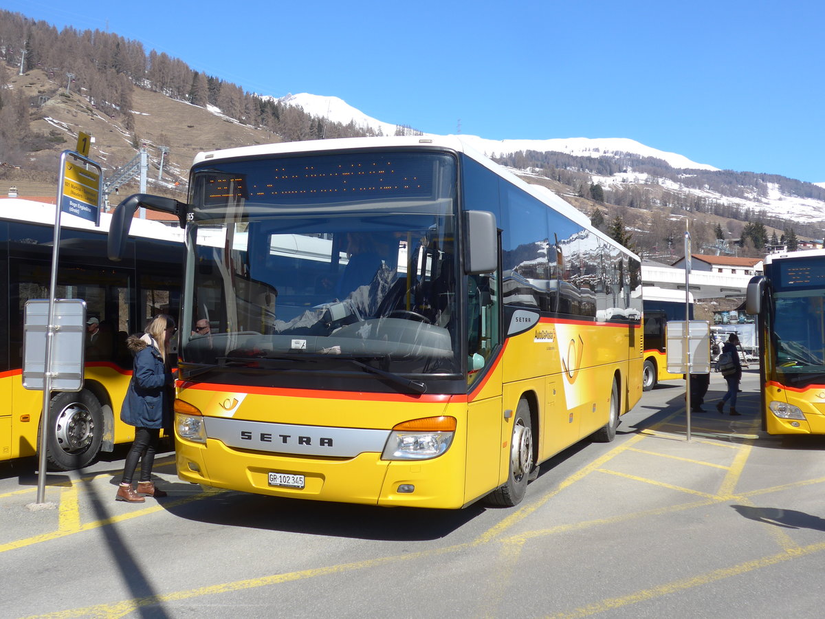 (202'618) - PostAuto Graubnden - GR 102'345 - Setra (ex Riederer, St. Margrethenberg) am 20. Mrz 2019 beim Bahnhof Scuol-Tarasp