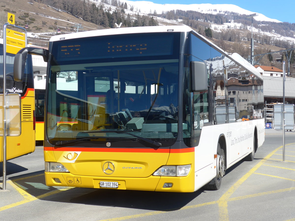 (202'621) - PostAuto Graubnden - GR 102'394 - Mercedes am 20. Mrz 2019 beim Bahnhof Scuol-Tarasp