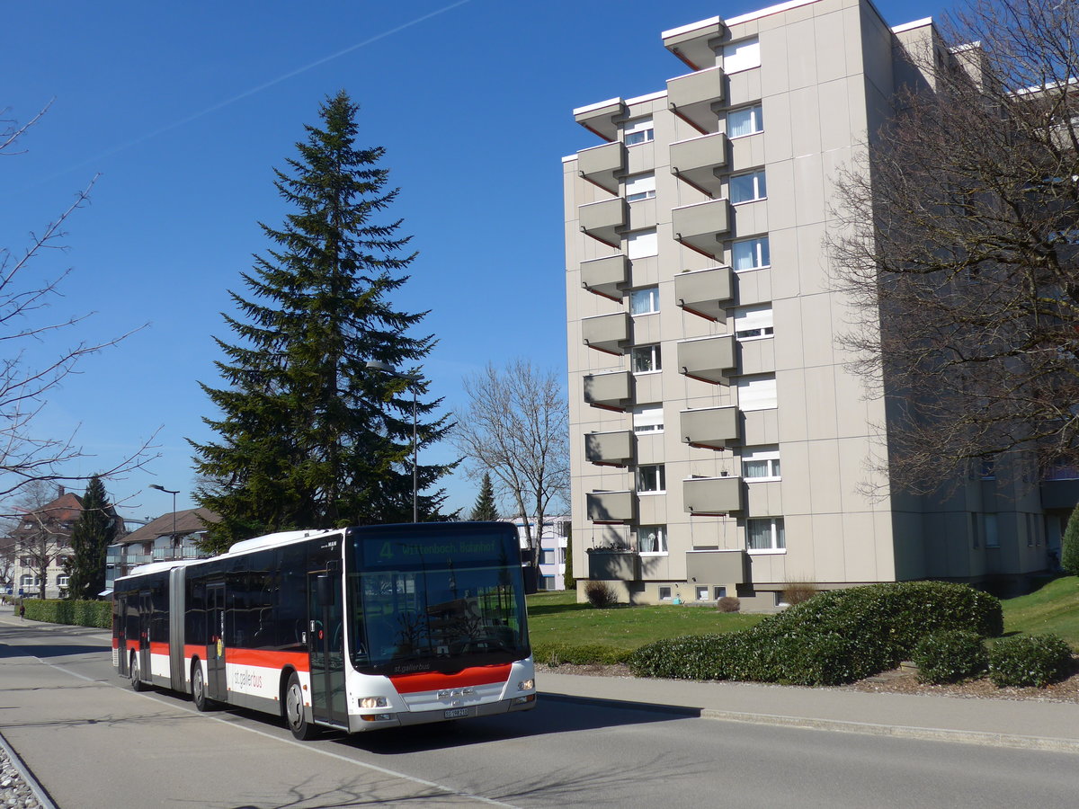 (202'724) - St. Gallerbus, St. Gallen - Nr. 210/SG 198'210 - MAN am 21. Mrz 2019 beim Bahnhof Wittenbach