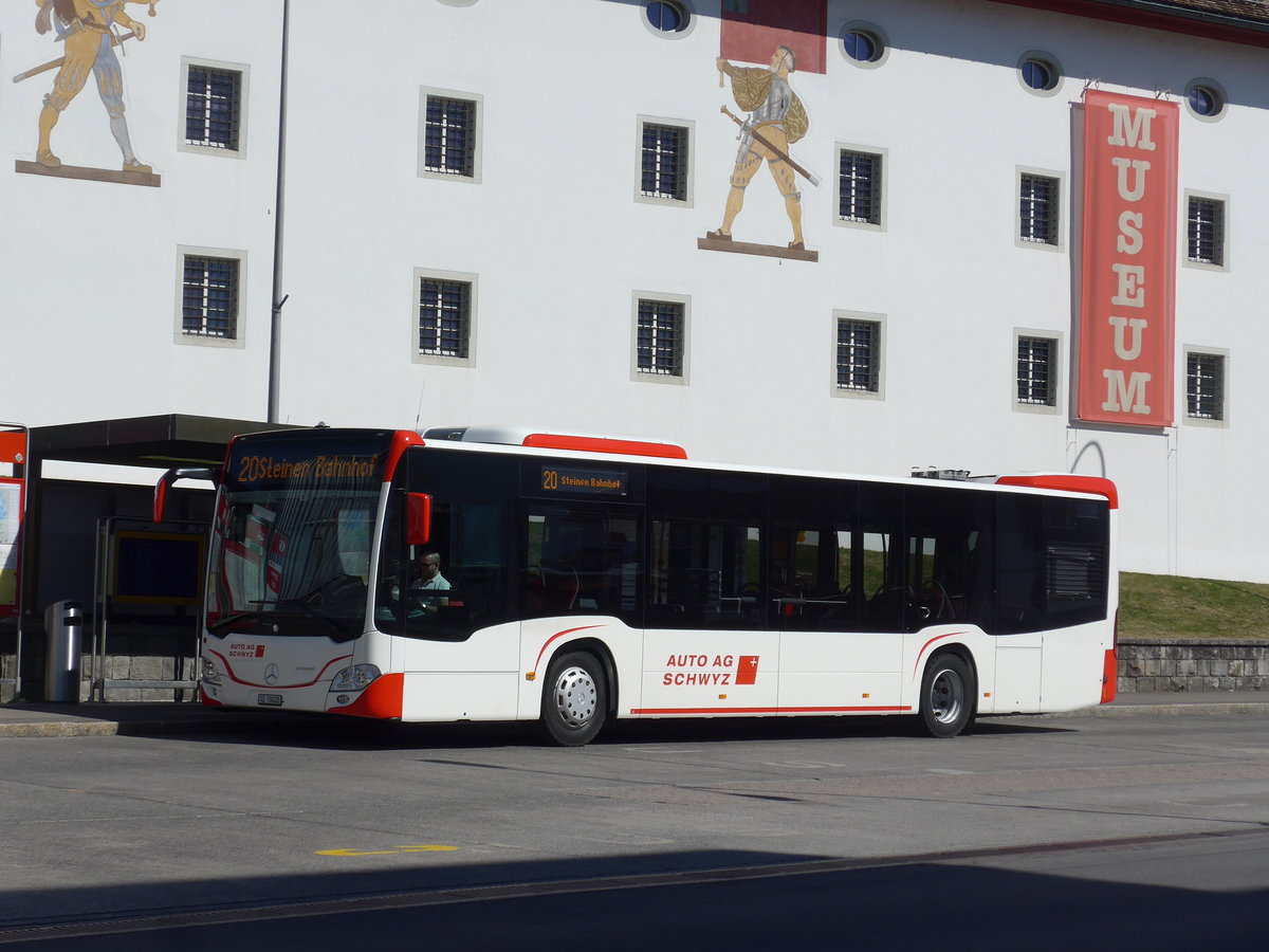 (202'830) - AAGS Schwyz - Nr. 22/SZ 70'422 - Mercedes am 22. Mrz 2019 in Schwyz, Post