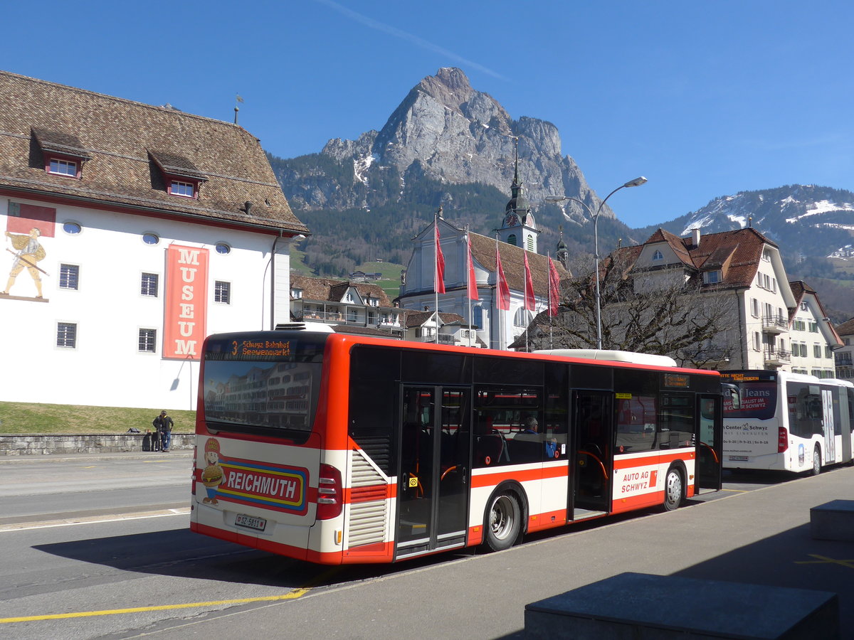 (202'845) - AAGS Schwyz - Nr. 11/SZ 5811 - Mercedes (ex Nr. 36) am 22. Mrz 2019 in Schwyz, Post