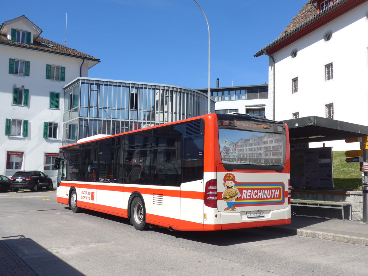 (202'847) - AAGS Schwyz - Nr. 28/SZ 22'328 - Mercedes am 22. Mrz 2019 in Schwyz, Post