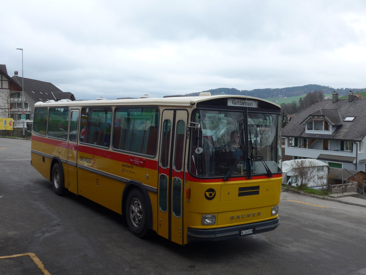 (203'493) - Krummenacher, Zillis - Nr. 74/BE 243'579 - Saurer/R&J (ex AVG Meiringen Nr. 74; ex PostAuto Berner Oberland; ex P 24'357) am 7. April 2019 beim Bahnhof Biglen