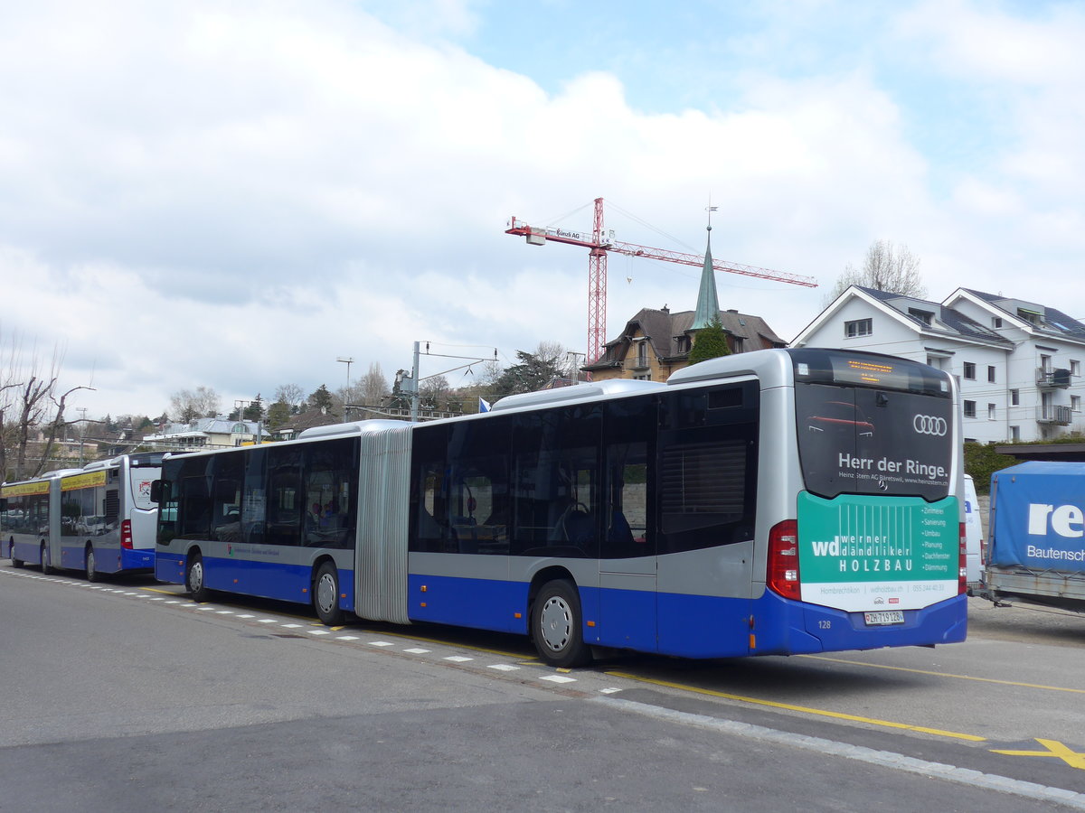 (203'521) - VZO Grningen - Nr. 128/ZH 719'128 - Mercedes am 7. April 2019 beim Bahnhof Ksnacht