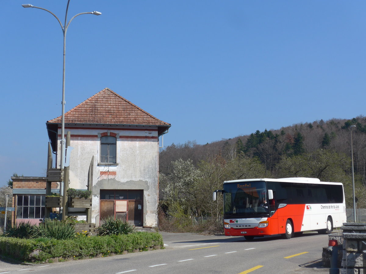 (203'760) - CJ Tramelan - Nr. 120/BE 998 - Setra am 15. April 2019 in Vendlincourt, Route d'Alle