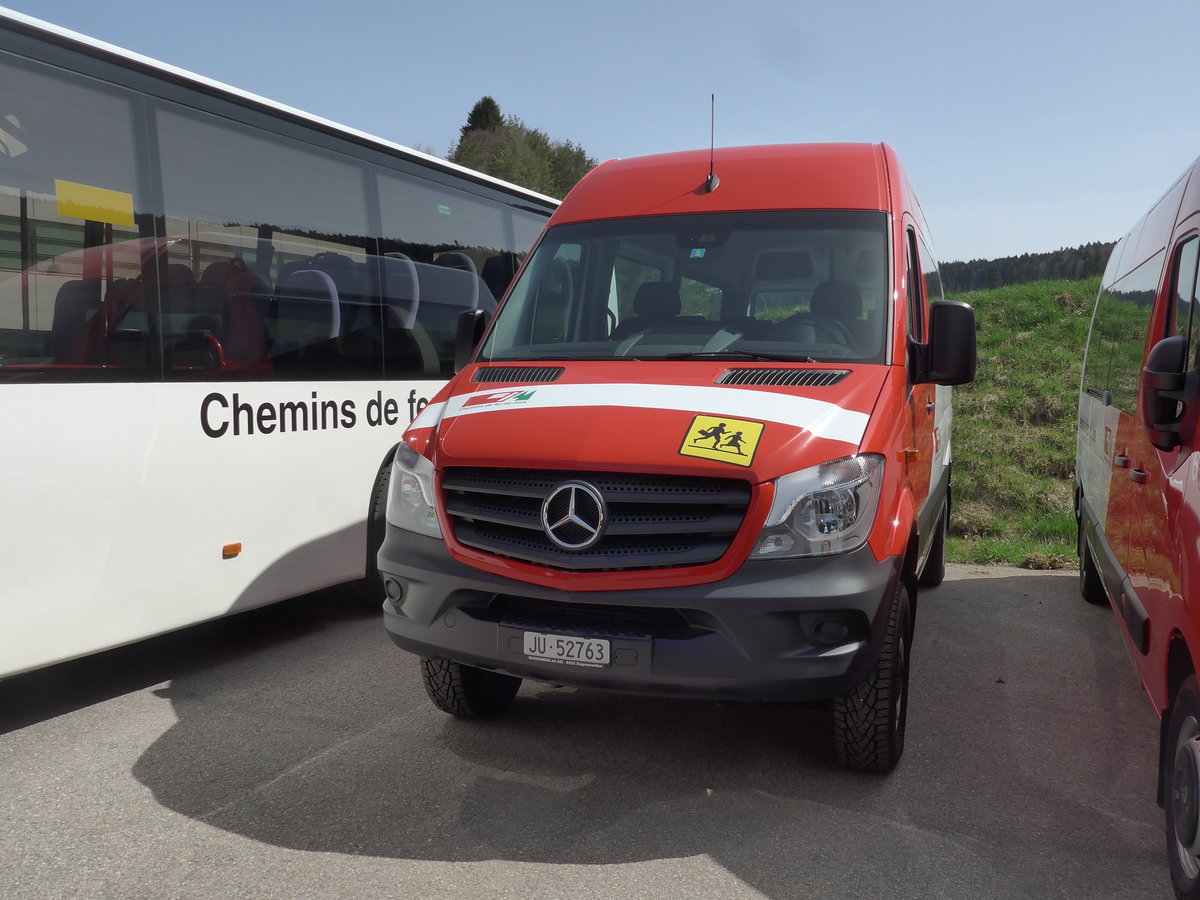 (203'888) - CJ Tramelan - Nr. 8/JU 52'763 - Mercedes am 22. April 2019 in Tramelan, Garage