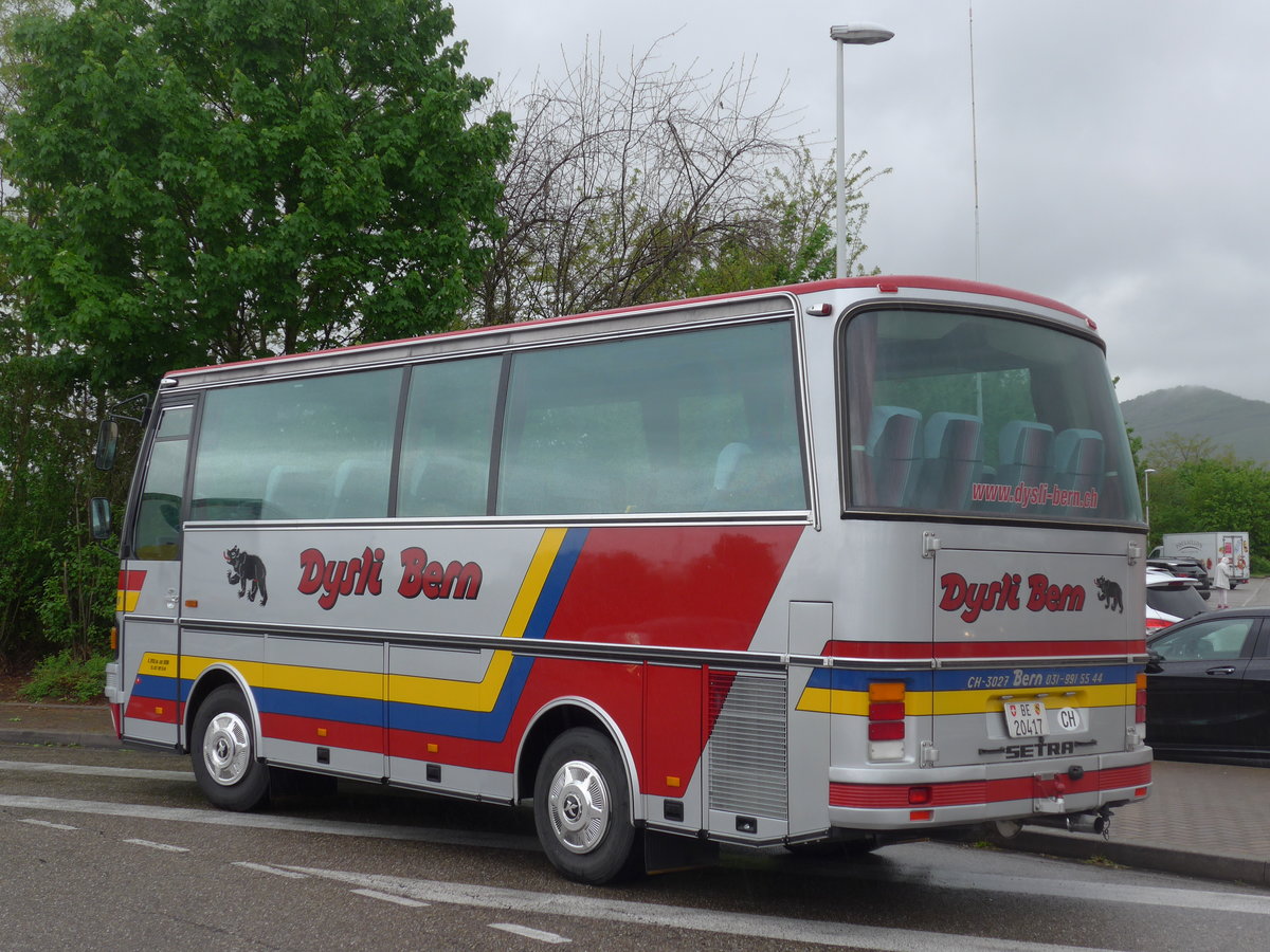 (203'928) - Aus der Schweiz: Dysli, Bern - Nr. 15/BE 20'417 - Setra (ex Auto-Transports, La Cte-aux-Fes) am 26. April 2019 in Orschwiller, Raststtte