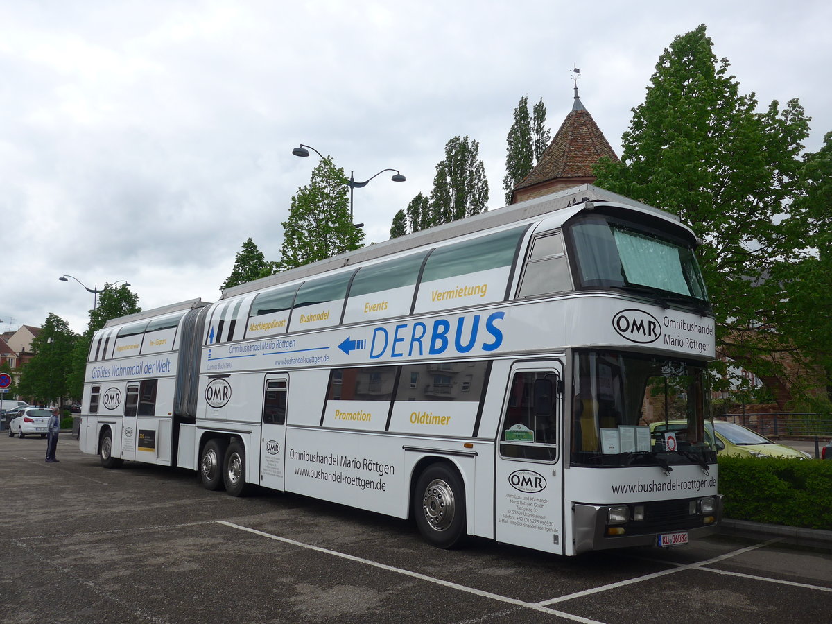 (203'983) - Aus Deutschland: Rttgen, Untersteinach - KU 06'082 - Neoplan am 26. April 2019 in Haguenau, Parkplatz (1997: Grsstes Wohnmobil der Welt)