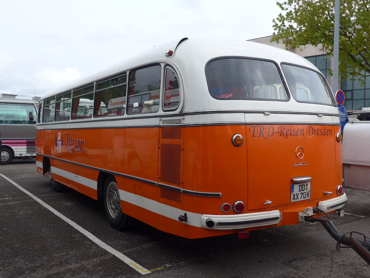 (204'036) - Aus Deutschland: TRD-Reisen, Dresden - DD-AX 70H - Mercedes am 26. April 2019 in Haguenau, Parkplatz