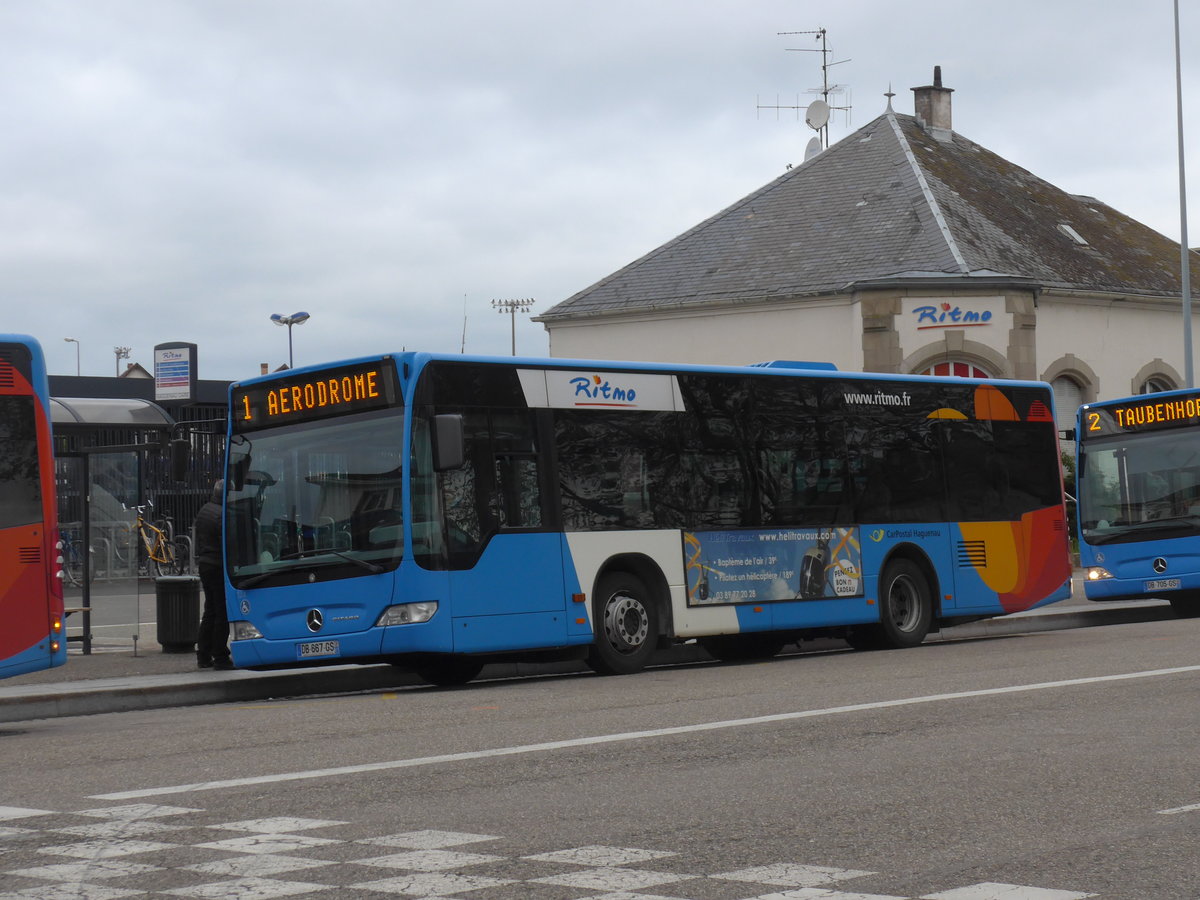 (204'145) - CarPostal, Haguenau - Nr. 124/DB 667 GS - Mercedes am 27. April 2019 beim Bahnhof Haguenau