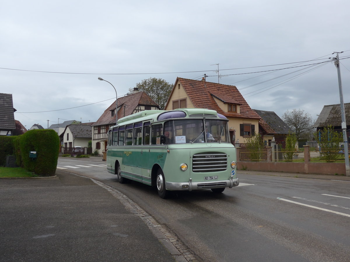 (204'177) - Morard, Sderon (AAF) - AD 754 LJ - Berliet/Gangloff Colmar am 27. April 2019 in Stundwiller, Rue Principale