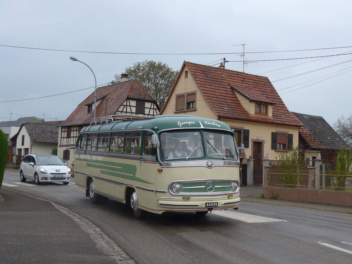 (204'206) - Aus Luxemburg: Carbon, Luxembourg - 44'999 - Mercedes am 27. April 2019 in Stundwiller, Rue Principale