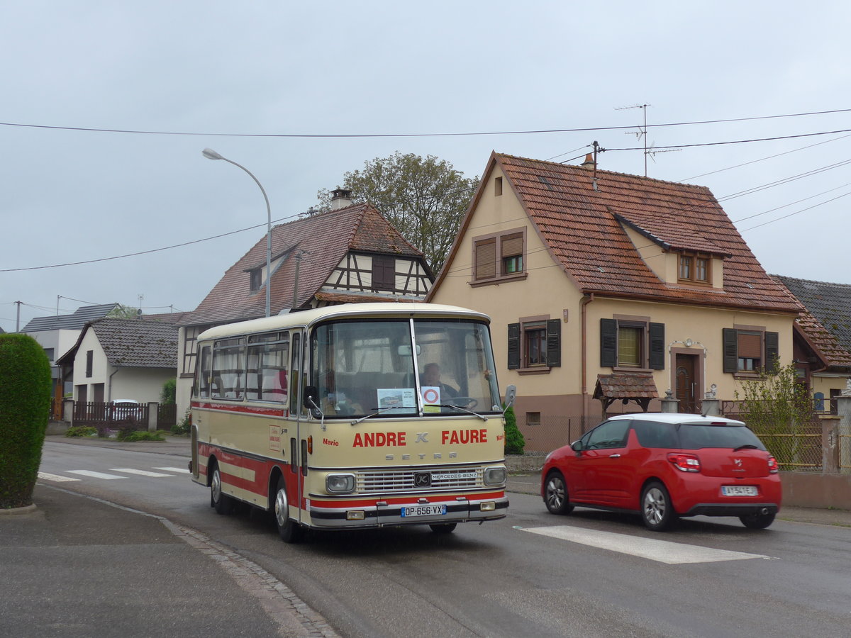 (204'212) - Faure, Chantemerle les Bls - DP 656 VX - Setra am 27. April 2019 in Stundwiller, Rue Principale