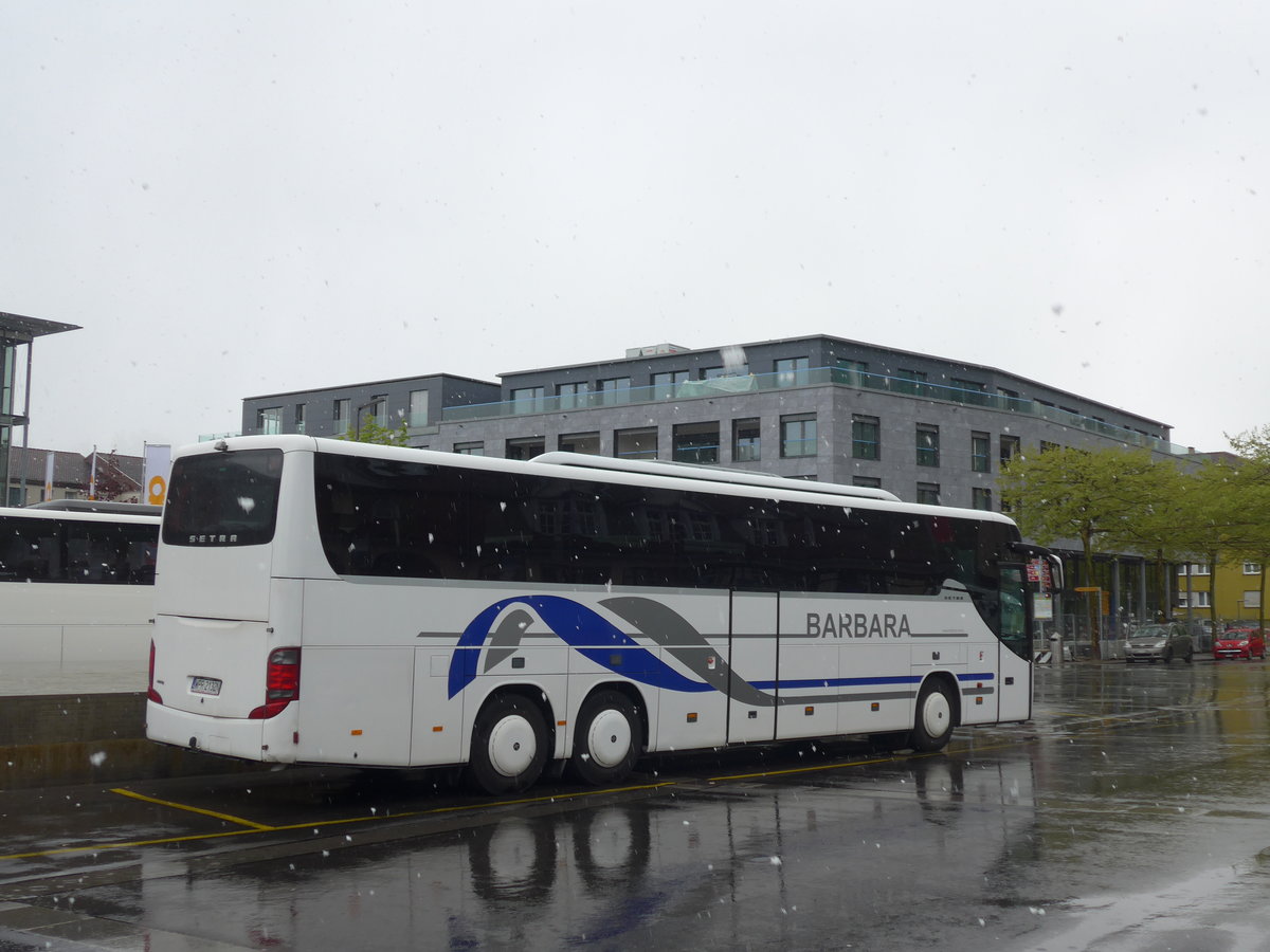 (204'571) - Aus Polen: Barbara, Krosno - WPR 2132N - Setra am 5. Mai 2019 beim Bahnhof Interlaken Ost