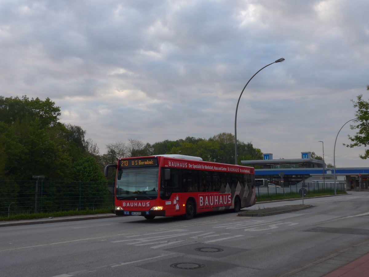(204'848) - HHA Hamburg - Nr. 8006/HH-JH 3295 - Mercedes am 11. Mai 2019 in Hamburg, U-Bahnhof Billstedt