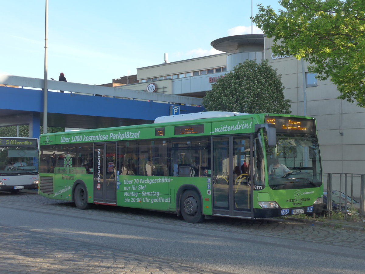 (204'974) - HHA Hamburg - Nr. 8111/HH-JA 337 - Mercedes am 11. Mai 2019 in Hamburg, U-Bahnhof Billstedt