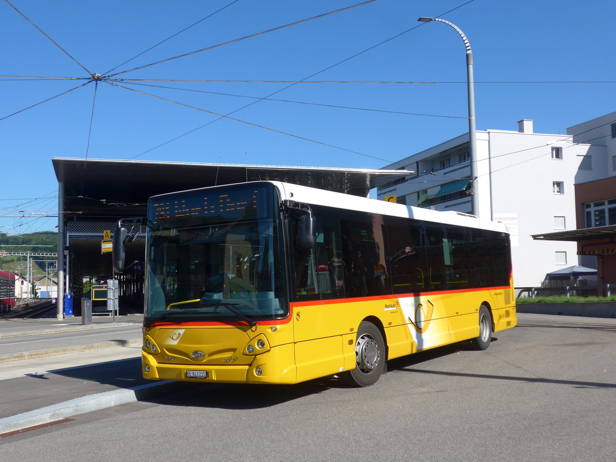 (205'685) - PostAuto Bern - Nr. 215/BE 843'215 - Heuliez am 2. Juni 2019 beim Bahnhof Worb Dorf