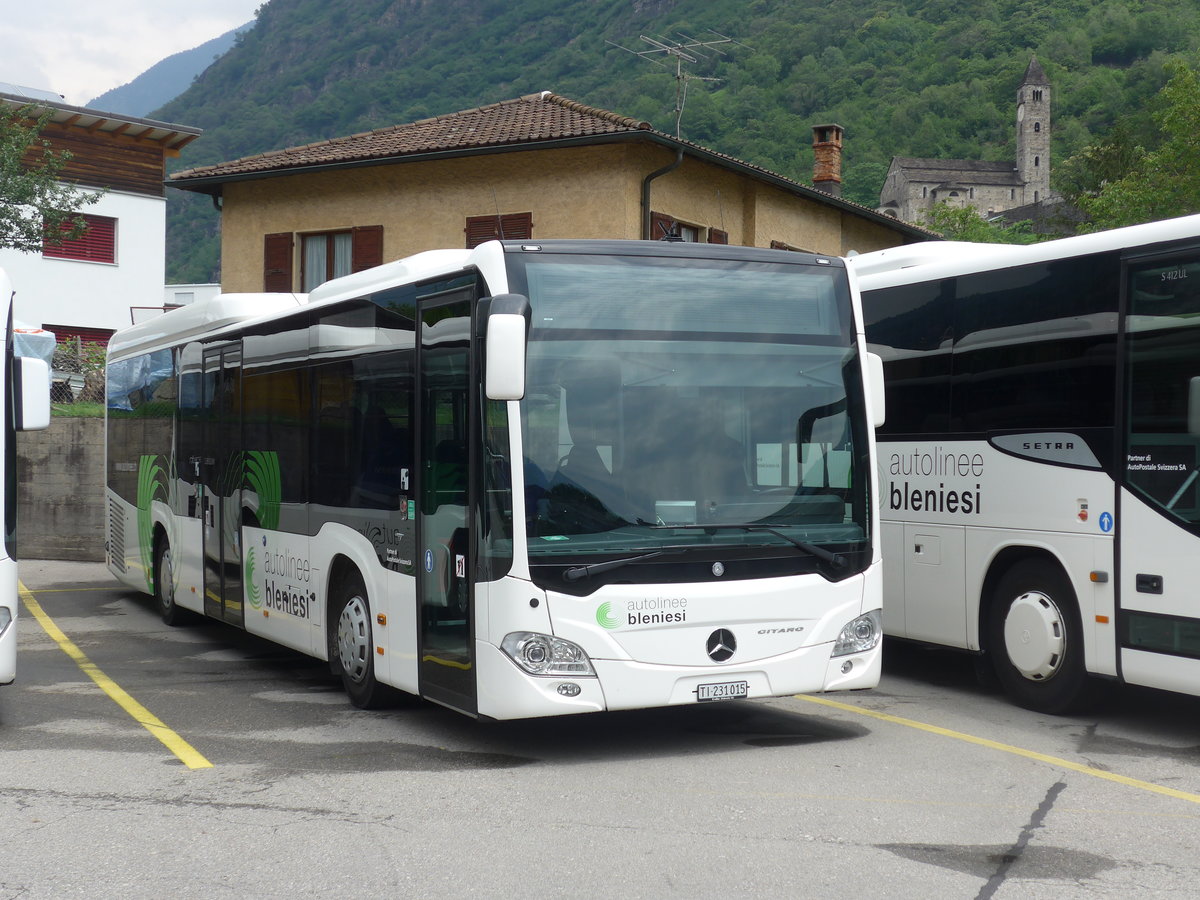 (206'217) - ABl Biasca - Nr. 15/TI 231'015 - Mercedes am 9. Juni 2019 in Biasca, Garage