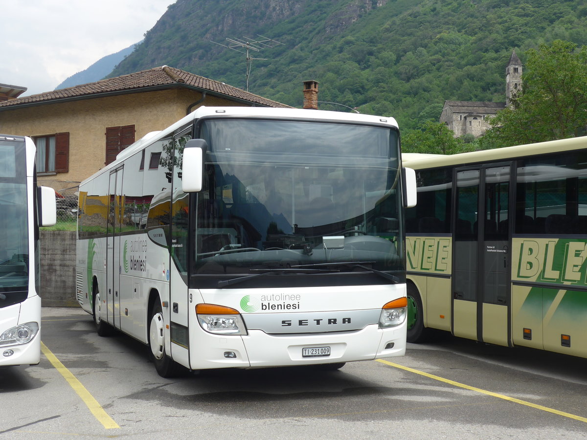 (206'218) - ABl Biasca - Nr. 9/TI 231'009 - Setra am 9. Juni 2019 in Biasca, Garage