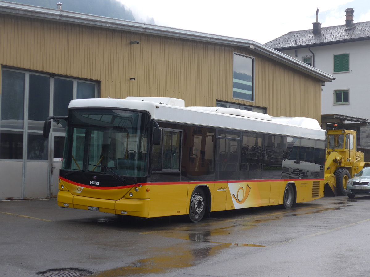 (206'246) - Marchetti, Airolo - TI 183'247 - Scania/Hess (ex Busland, Burgdorf Nr. 41; ex Demofahrzeug Hess, Bellach) am 9. Juni 2019 in Airolo, Garage