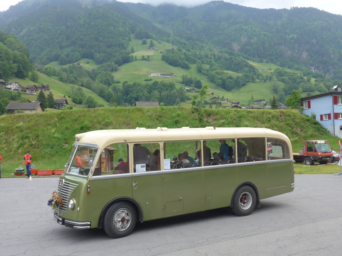 (206'351) - Nostalgieclub, Filzbach - SG 252'661 - FBW/R&J (ex Steiner, Kaltbrunn; ex Grnenfelder, Walenstadt) am 15. Juni 2019 in Engi, Garage AS