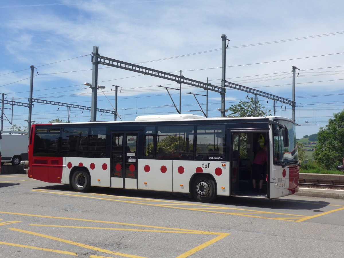 (206'790) - TPF Fribourg - Nr. 98/FR 300'322 - Volvo am 24. Juni 2019 beim Bahnhof Palzieux