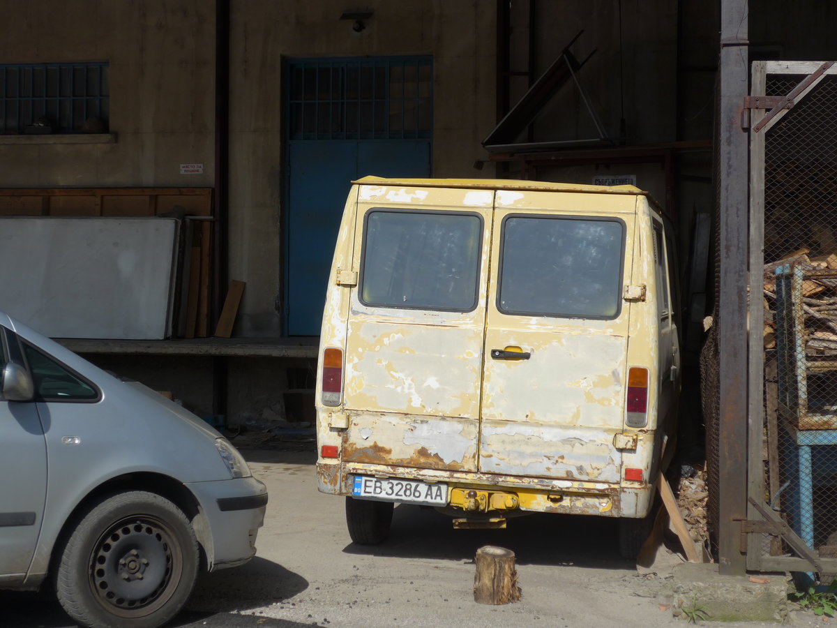 (207'098) - Markusov, Sevlievo - EB 3286 AA - Mercedes am 3. Juli 2019 in Sevlievo