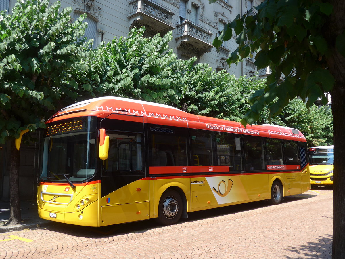 (208'084) - Chiesa, Riazzino - Nr. CB 4/TI 264'794 - Volvo am 21. Juli 2019 beim Bahnhof Bellinzona