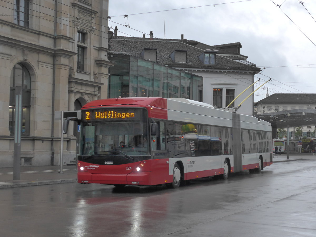 (208'184) - SW Winterthur - Nr. 124 - Hess/Hess Gelenktrolleybus am 28. Juli 2019 beim Hauptbahnhof Winterthur