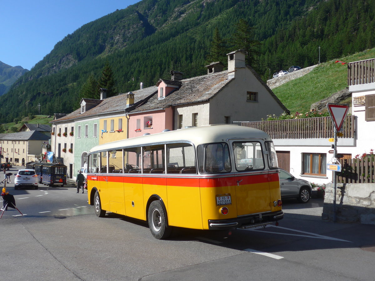 (208'284) - Zenklusen, Glis - VS 327'011 - Berna/BBO (ex Flori, Wohlen; ex Merzaghi, Maroggia) am 3. August 2019 in Simplon Dorf, Post