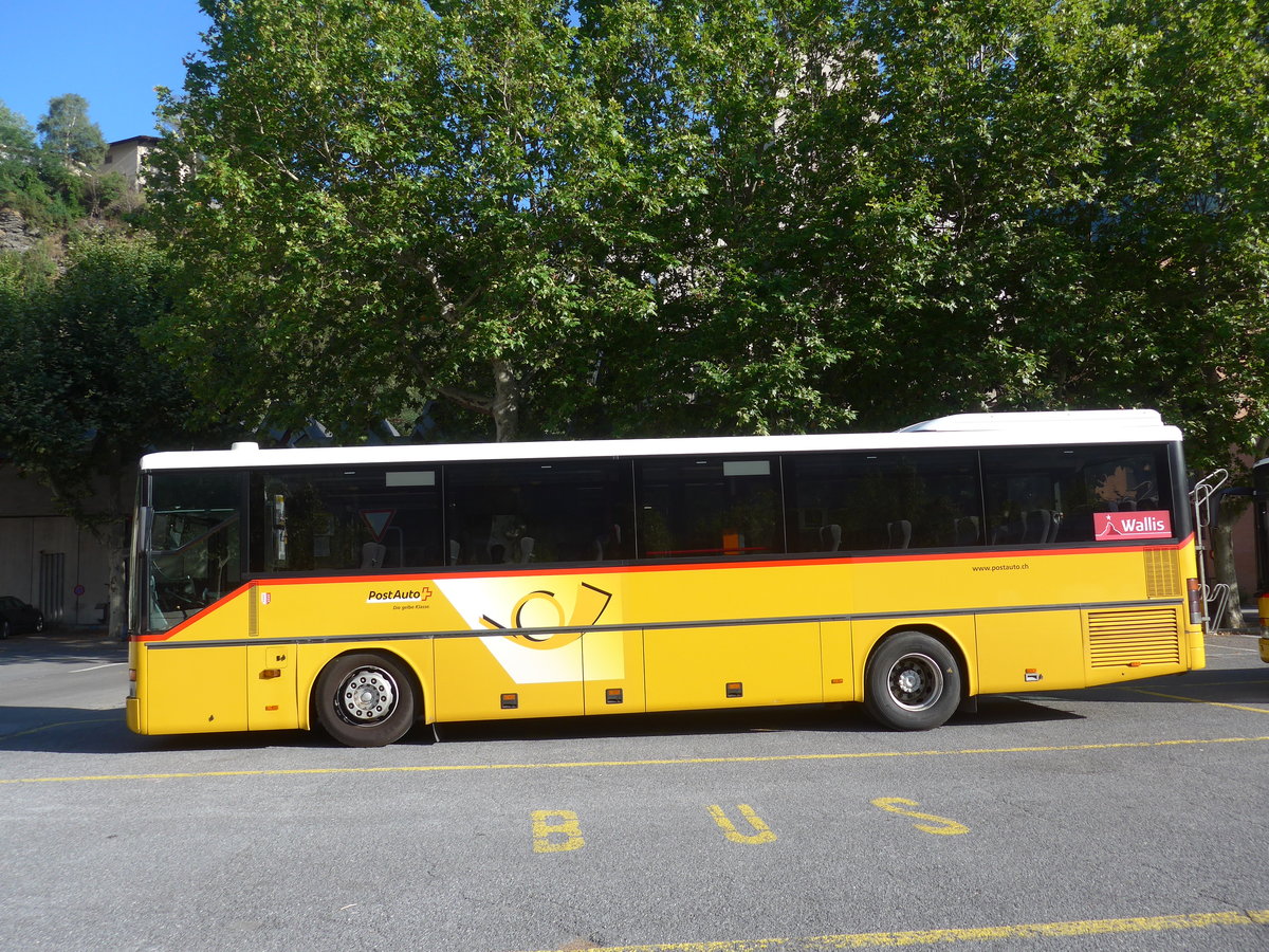 (208'490) - PostAuto Wallis - VS 241'967 - Setra (ex Zerzuben, Visp-Eyholz Nr. 65; ex PostAuto Wallis) am 4. August 2019 in Brig, Garage