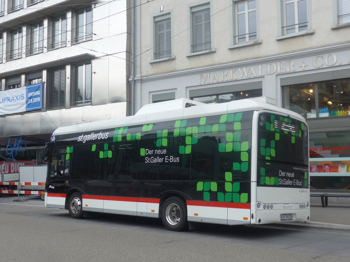 (208'950) - St. Gallerbus, St. Gallen - Nr. 220/SG 198'220 - Solaris am 17. August 2019 beim Bahnhof St. Gallen