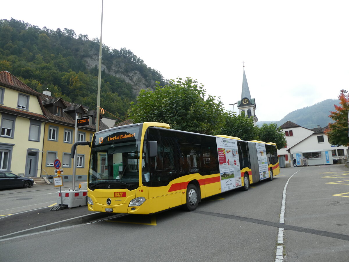 (208'979) - BLT Oberwil - Nr. 18/BL 203'458 - Mercedes am 12. Oktober 2021 in Waldenburg, Station