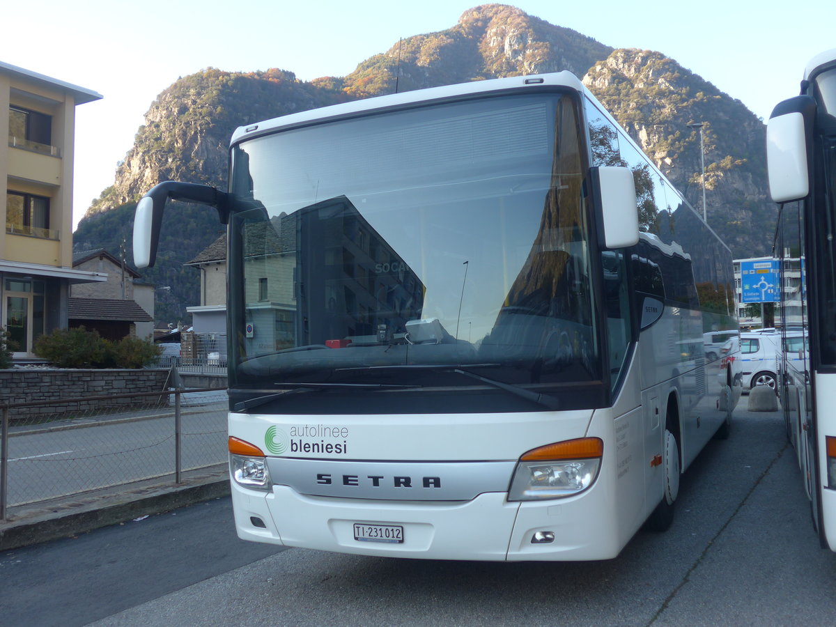 (210'622) - ABl Biasca - Nr. 12/TI 231'012 - Setra am 26. Oktober 2019 in Biasca, Garage