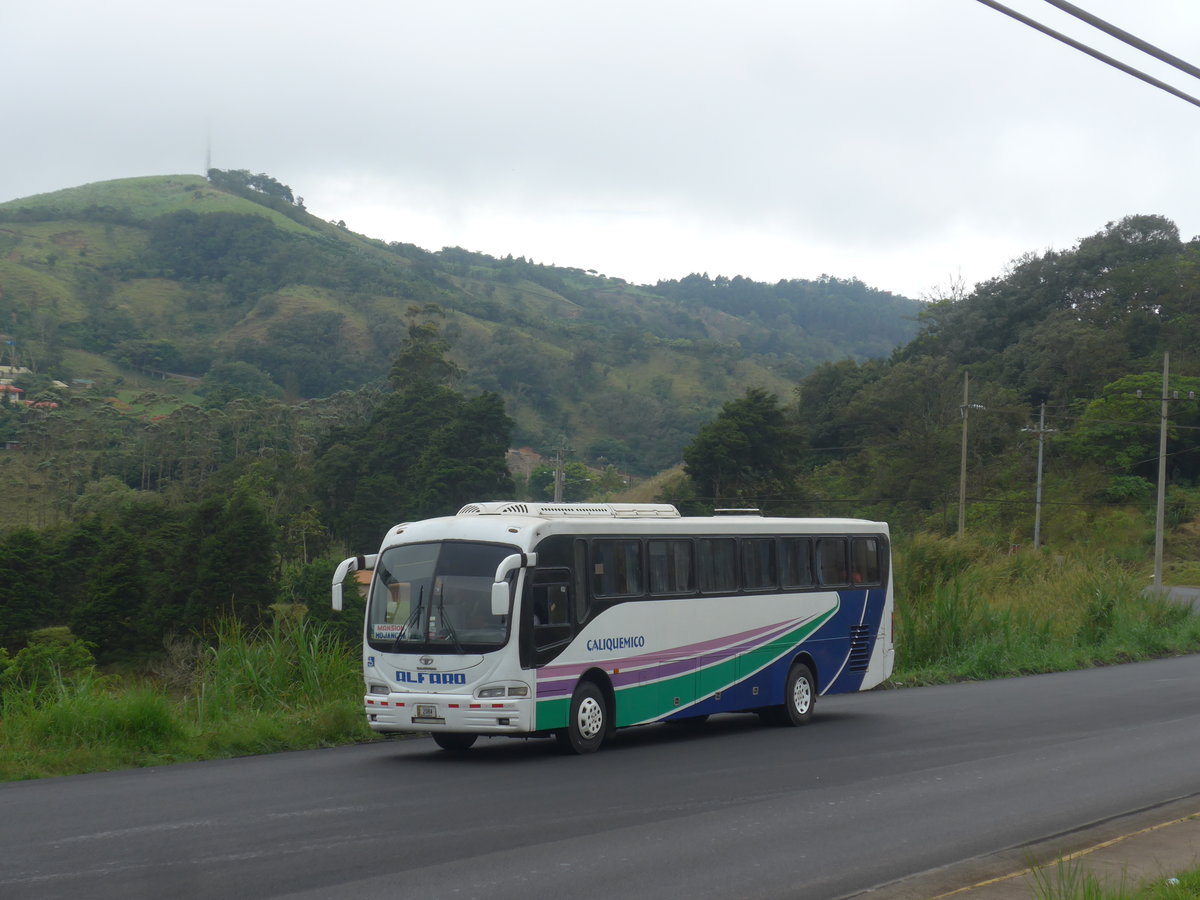 (211'654) - Alfaro, San Jos - 2084 - Daewoo am 19. November 2019 in San Ramn, Tankstelle