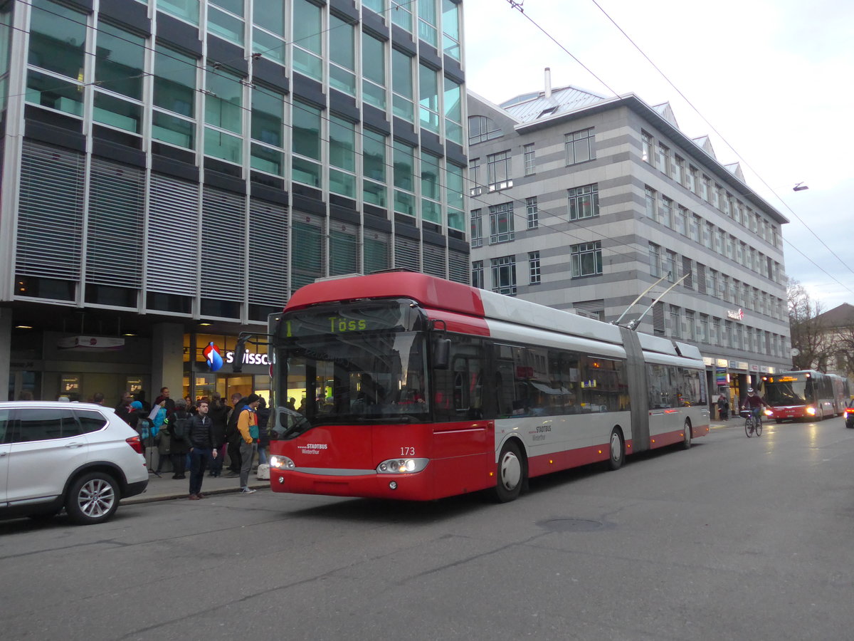 (212'663) - SW Winterthur - Nr. 173 - Solaris Gelenktrolleybus am 7. Dezember 2019 in Winterthur, Schmidgasse