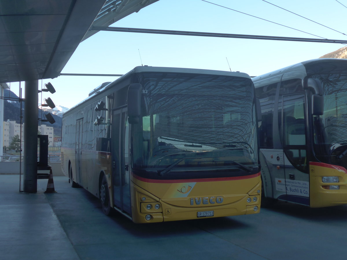 (213'212) - PostAuto Graubnden - GR 179'713 - Iveco am 1. Januar 2020 in Chur, Postautostation