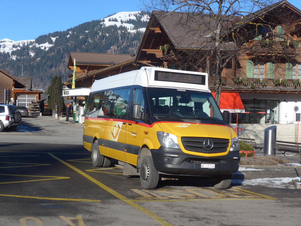 (213'300) - Kbli, Gstaad - BE 305'545 - Mercedes am 2. Januar 2020 beim Bahnhof Gstaad