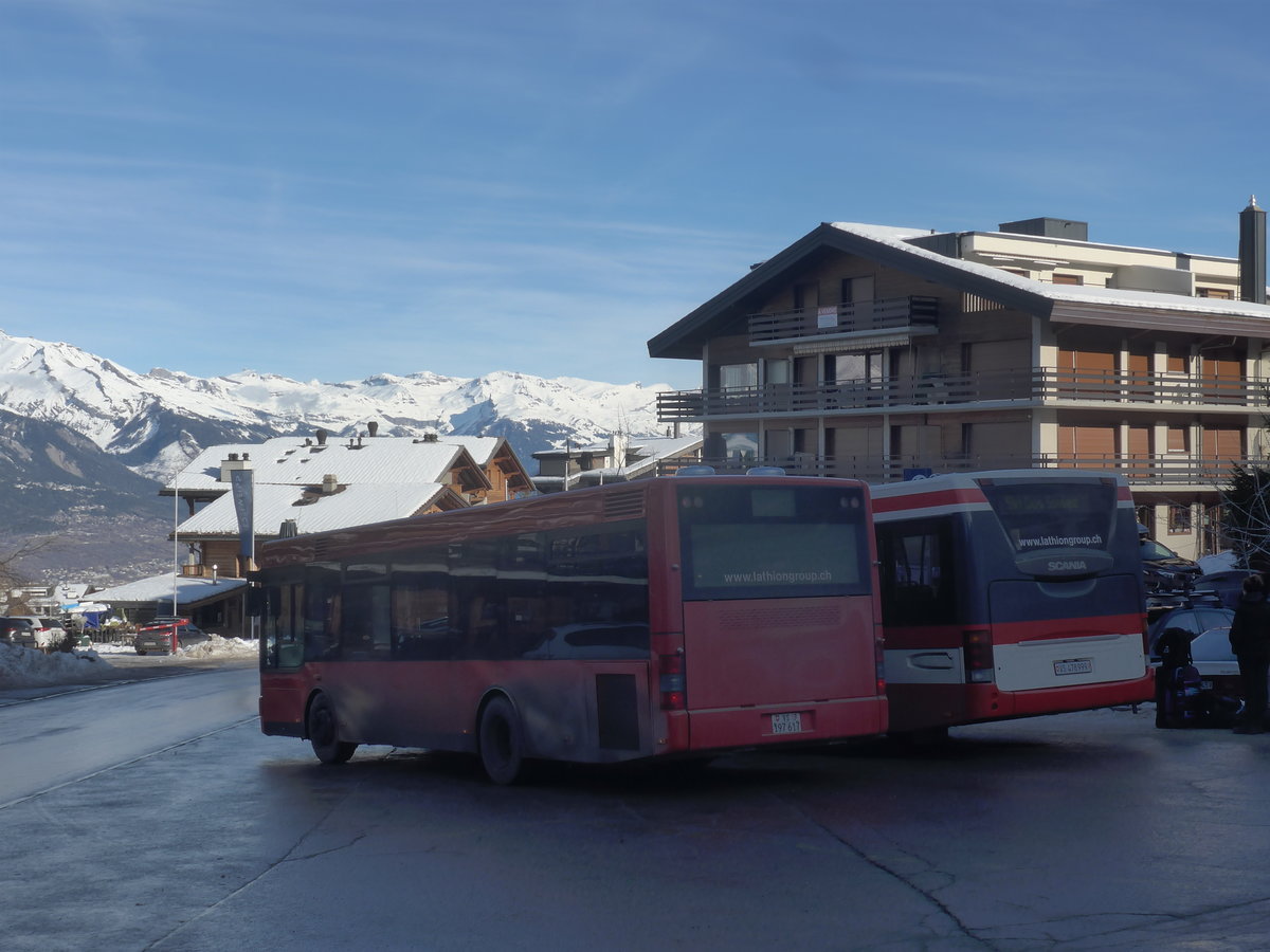 (213'342) - Lathion, Sion - Nr. 19/VS 197'617 - MAN/Gppel (ex AFA Adelboden Nr. 55) am 4. Januar 2020 in Haute-Nendaz, Tlcabine