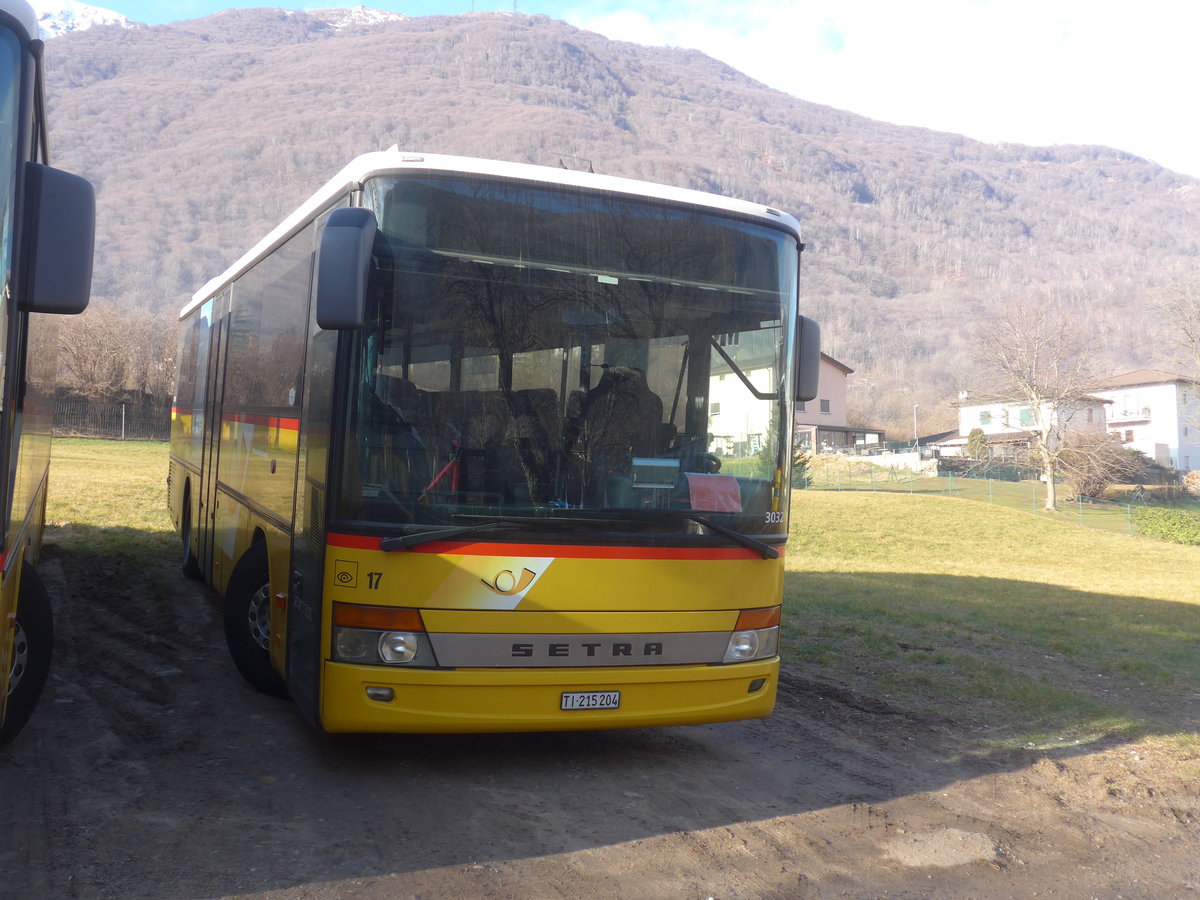 (213'840) - ATV, Rivera - Nr. 17/TI 215'204 - Setra (ex AutoPostale Ticino TI 215'204; ex AutoPostale Ticino Nr. 510; ex AutoPostale Ticino TI 215'204; ex Marchetti, Airolo) am 18. Januar 2020 in Rivera, Garage