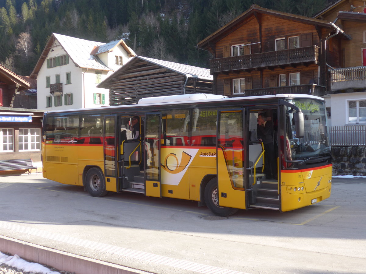 (215'018) - Fontana, Ilanz - Nr. 23/GR 33'118 - Volvo (ex Bearth, Brigels) am 1. Mrz 2020 beim Bahnhof Tavanasa-Breil/Brigels