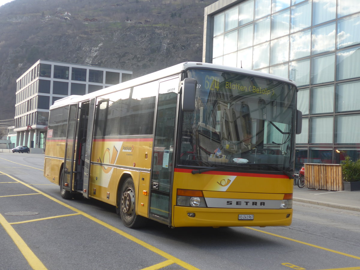 (215'183) - PostAuto Wallis - VS 241'967 - Setra (ex Zerzuben, Visp-Eyholz Nr. 65) am 14. Mrz 2020 beim Bahnhof Brig