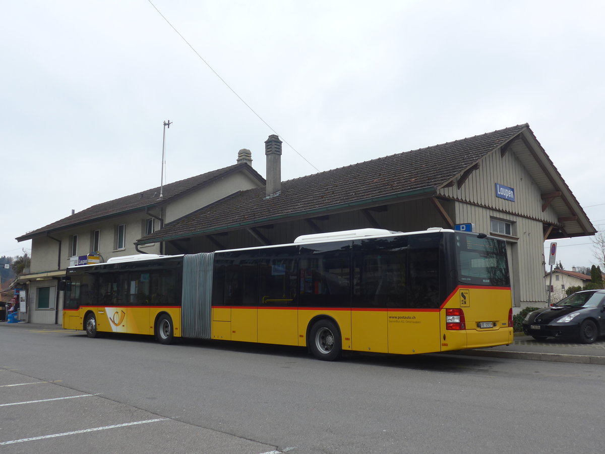 (215'368) - Steiner, Ortschwaben - Nr. 10/BE 32'923 - MAN am 22. Mrz 2020 beim Bahnhof Laupen