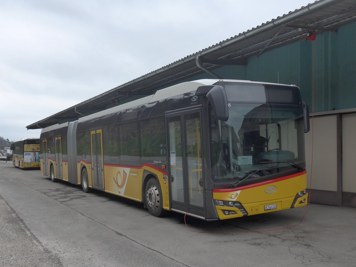 (215'373) - PostAuto Bern - BE 546'245 - Solaris am 22. Mrz 2020 in Laupen, Garage