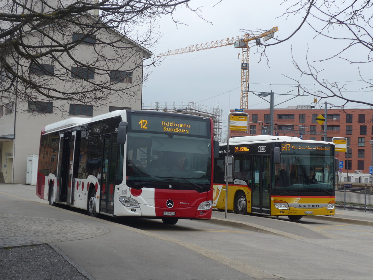 (215'397) - TPF Fribourg - Nr. 1043/FR 300'390 - Mercedes am 22. Mrz 2020 beim Bahnhof Ddingen